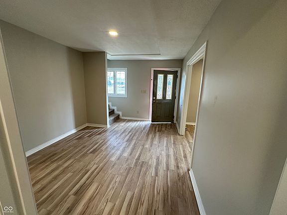 3rd image of 600 W Fulton St