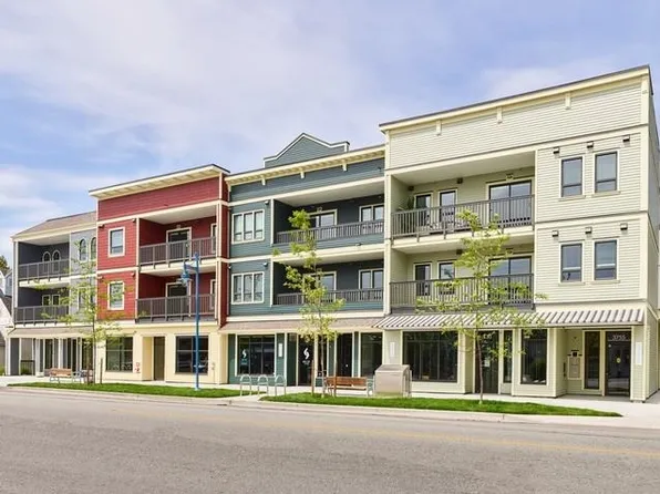 3755 Chatham St #303, Richmond, BC V7E 2Z4