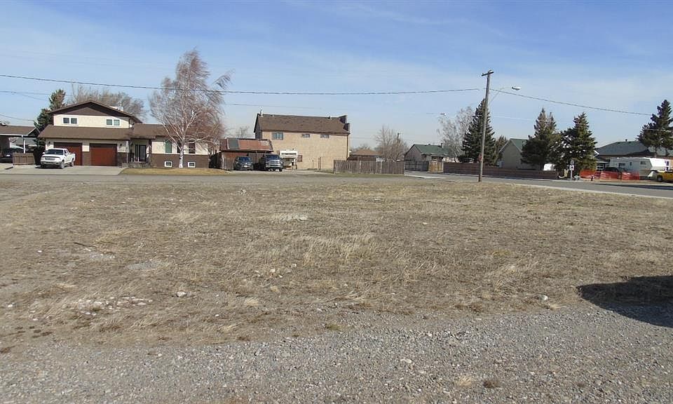 1st image of 168 16th St