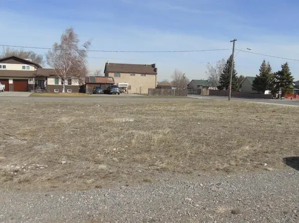 168 16th St, Fort Macleod, AB T0L 0Z0