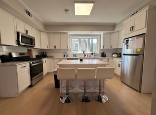 180 Dana Ave APT 1, Hyde Park, MA 02136