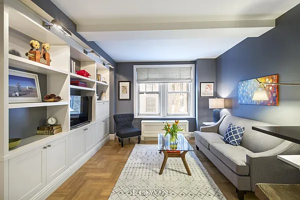 Sold by Town Residential | media 9