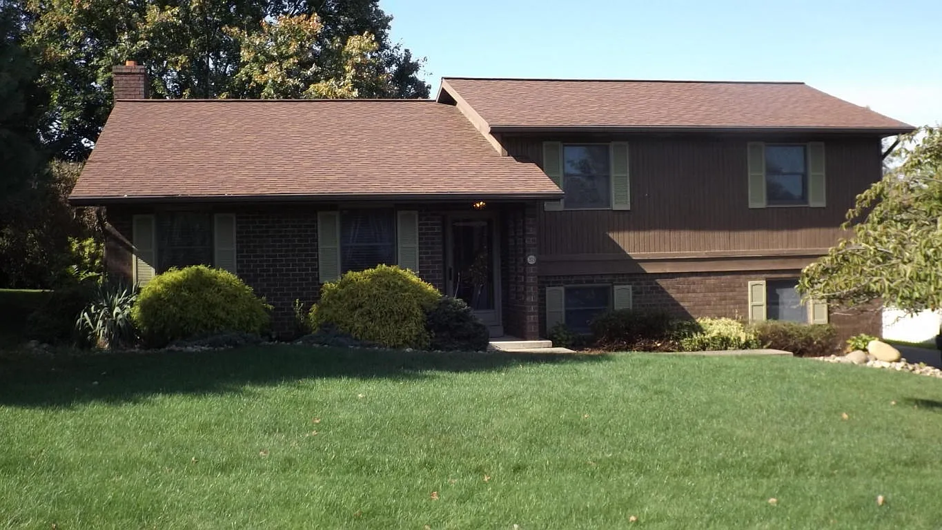 203 David Dr photo 1