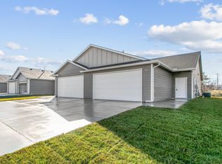 2953 S Bunker Hill Dr #100, Wichita, KS 67210