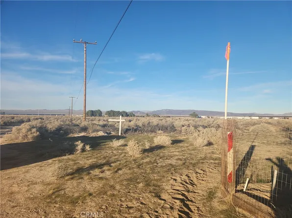 10 Edie Rd, Hinkley, CA 92347