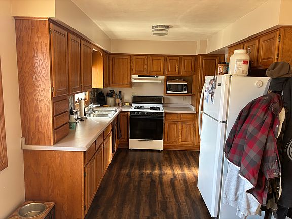 5th image of W165N5060 Lone Oak Ln