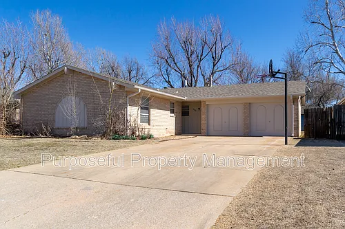 2624 N Markwell Ave Photo 1