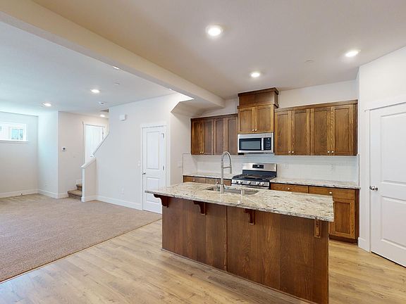 5th image of 6913 NE 16th Ave #7E212D
