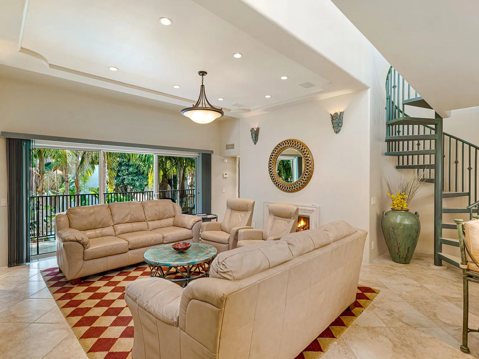 2 bed, 2.5 bath, 1620 sqft, $7,500 — Photo 3
