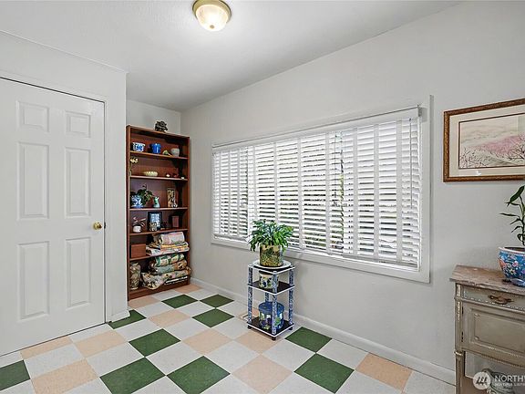 5th image of 612 N Oakes Street