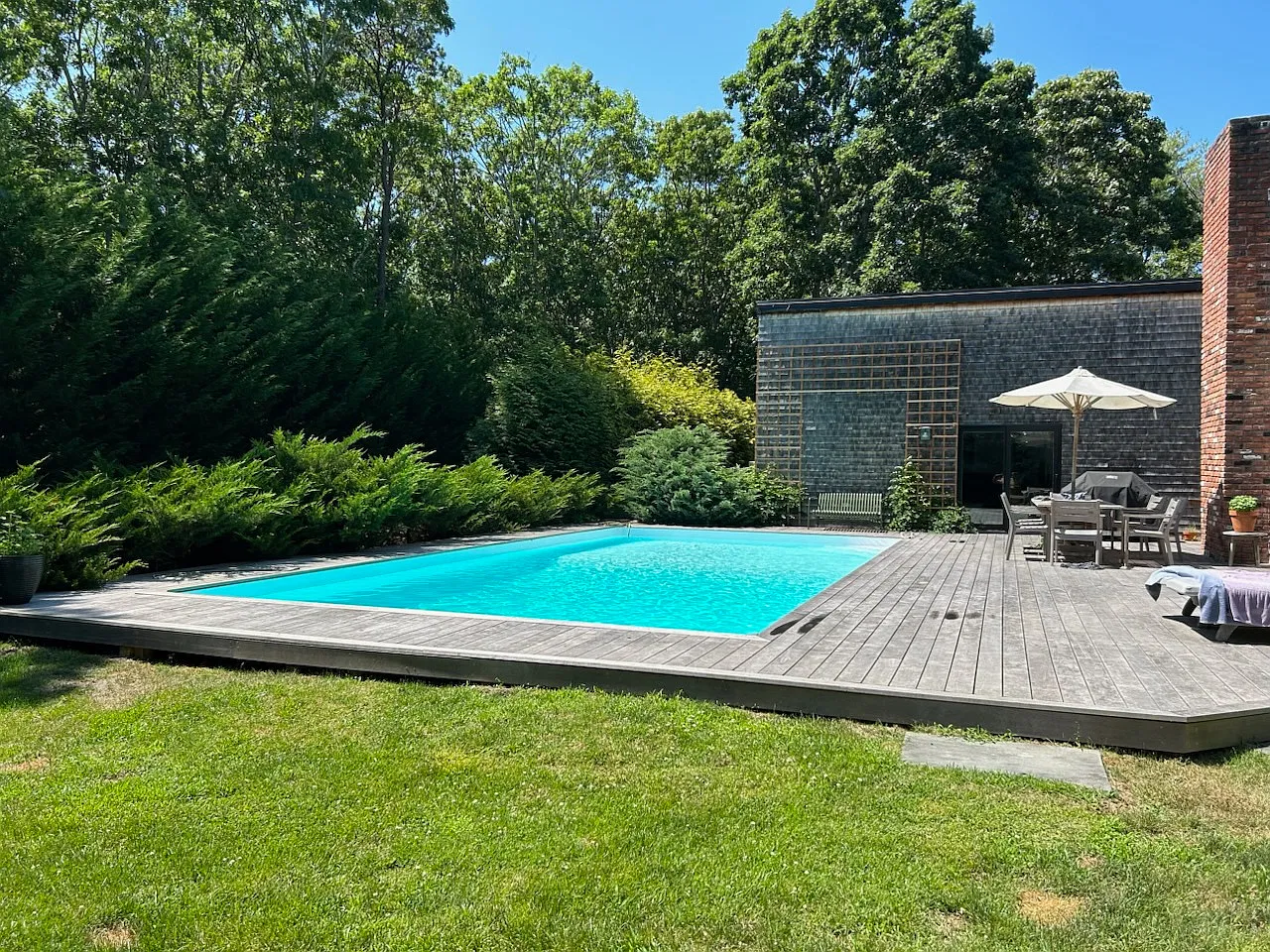 September in Quogue! Chic, Serene Retreat | Pool — Photo 2