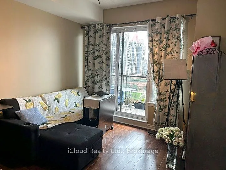 385 Prince Of Wales Dr #1107 — Photo 30