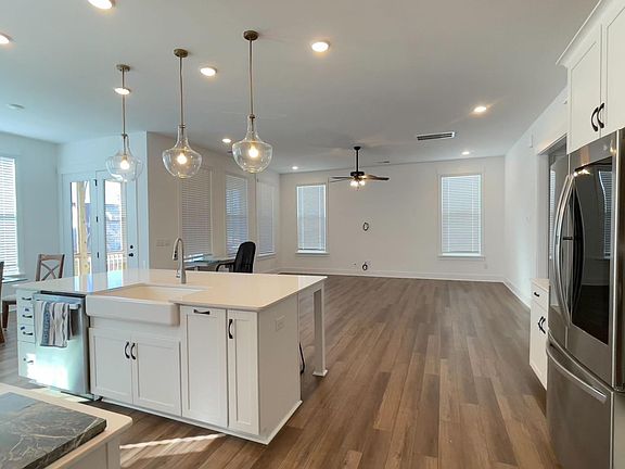 First floor layout (duplicate)