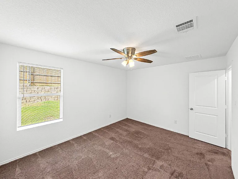 8802 McCoy Pass — Photo 18