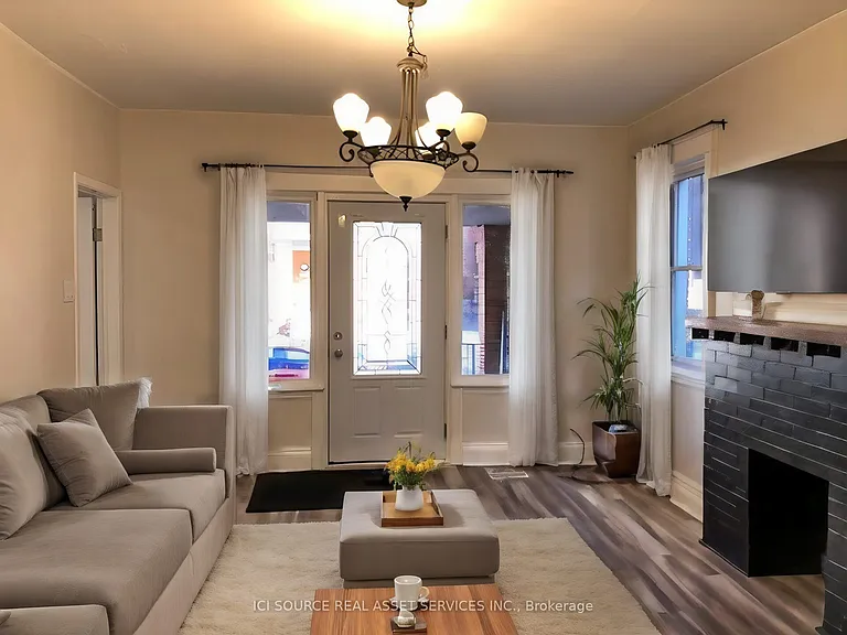 16 Eastbourne Ave #MAIN FL — Photo 5