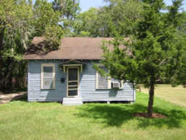 1st image of 534 E Bernard St