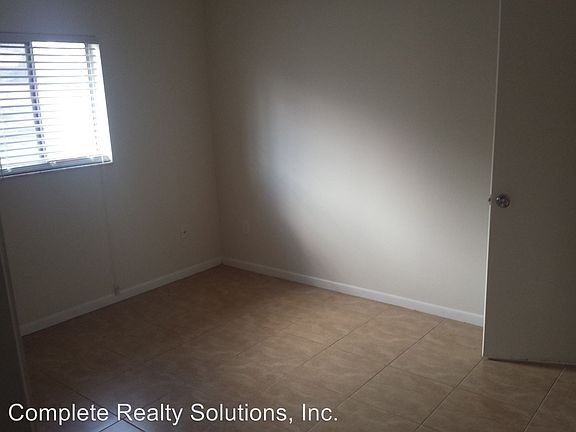 5th image of 5824 Algiers St