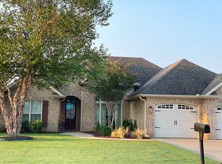 123 Heather Ln, Muscle Shoals, AL 35661