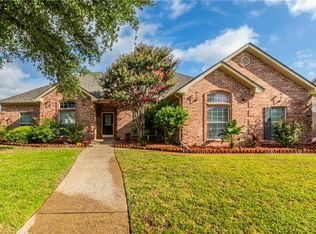 713 Oakmont Dr, Hewitt, TX 76643