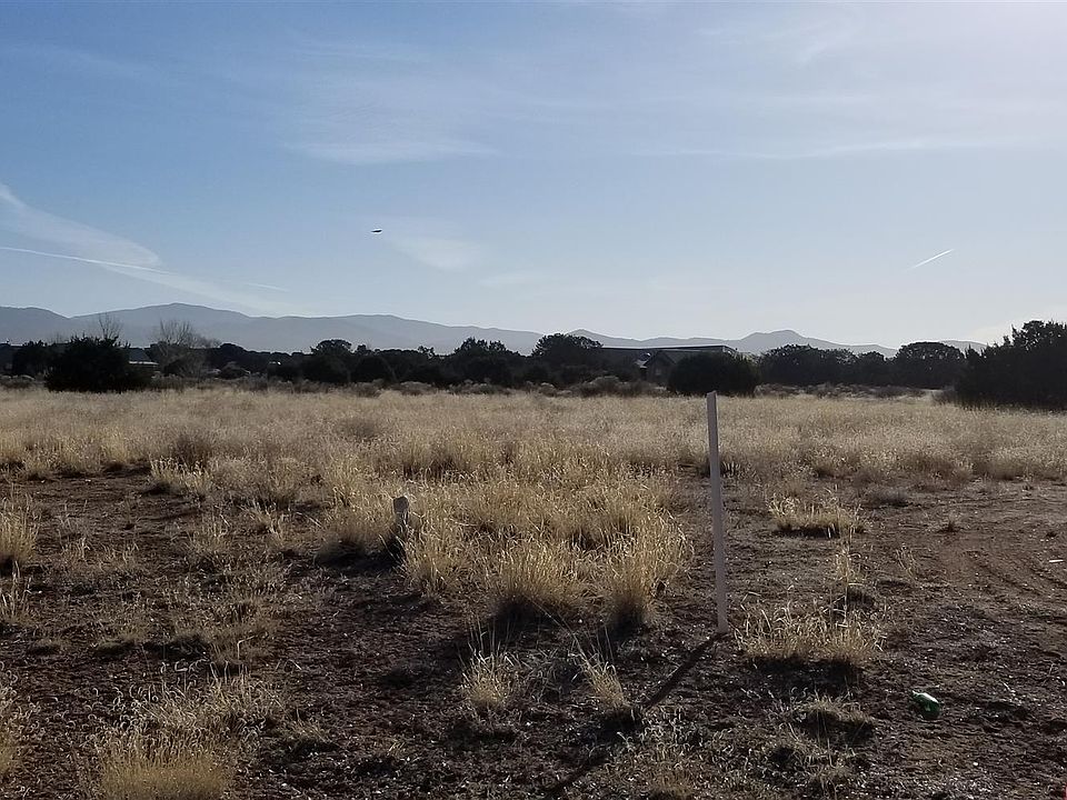 2nd image of 94 Bosquecillo