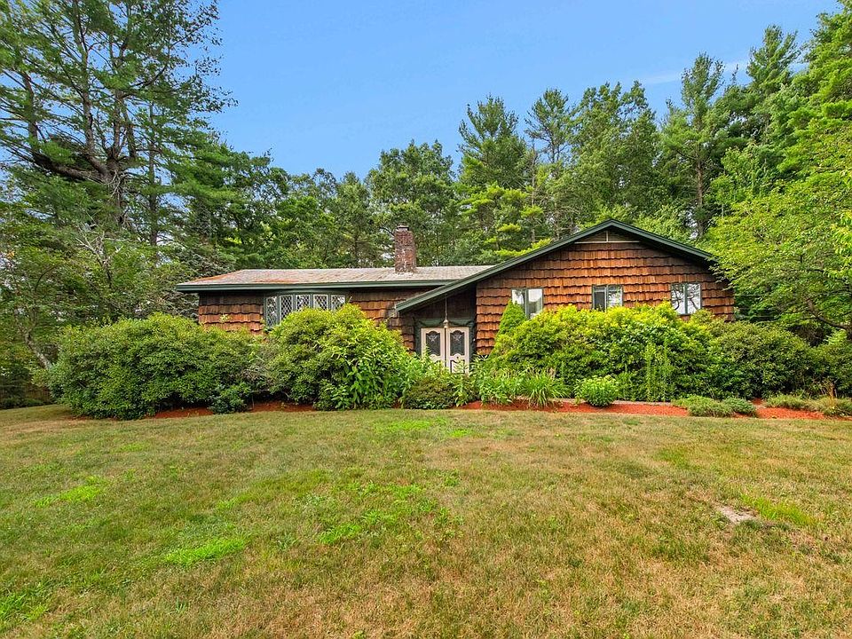 1st image of 3 Woodland Drive