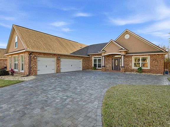 4th image of 1689 Woodlawn Way