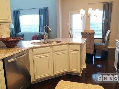 4th image of 4629 Penelope Ln
