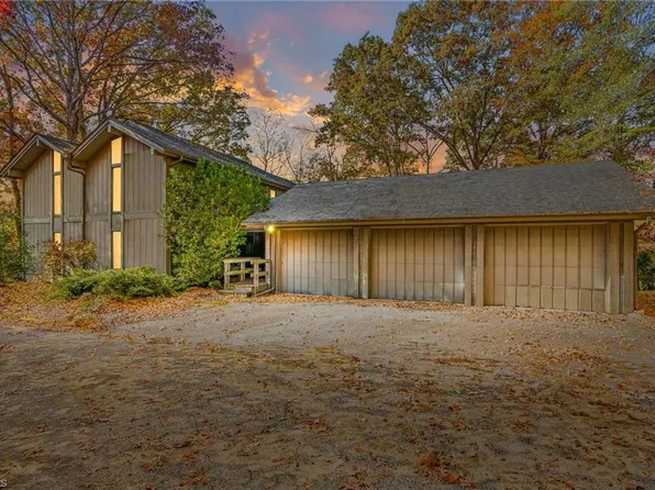 219 Cascade Dr, High Point, NC 27265