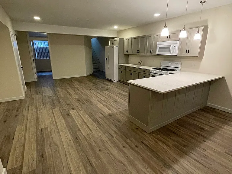 1317-19-n-franklin-st-basement-unit-4