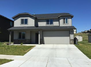 1740 SW Panorama Dr, Pullman, WA 99163