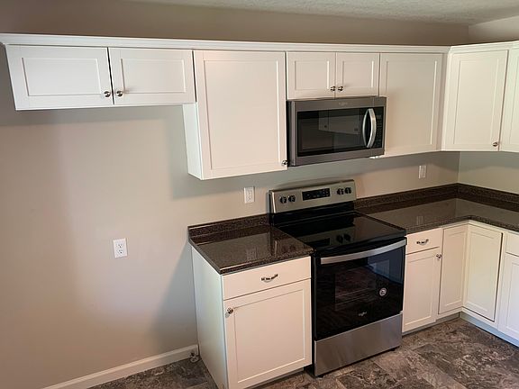 4th image of 3104 Vandeventer Ave