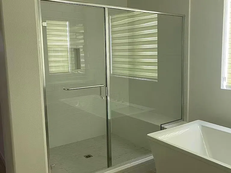 Shower room of the master bedroom.