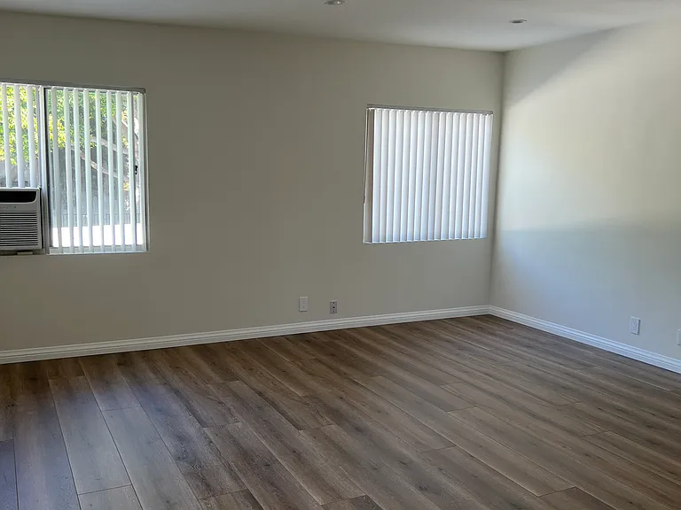 1518 Franklin St #5 — Photo 2