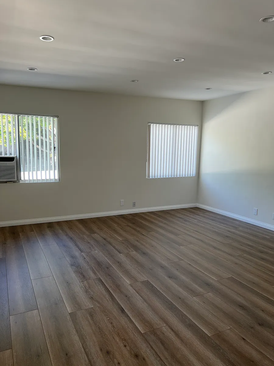 Building Photo - 1518 Franklin St #5