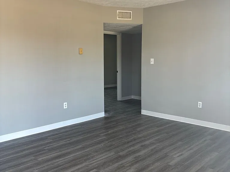 1266Fairground Rd Brownsville — Photo 8