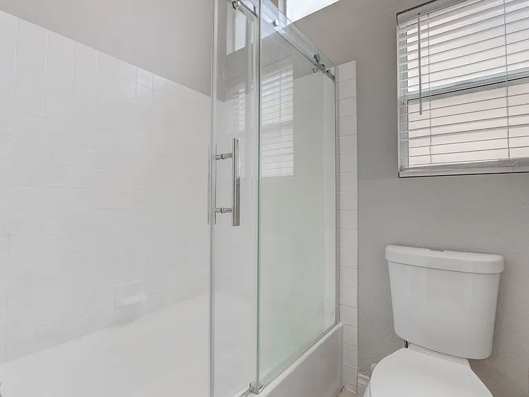 1613 Cathedral Peak Ct — Photo 30