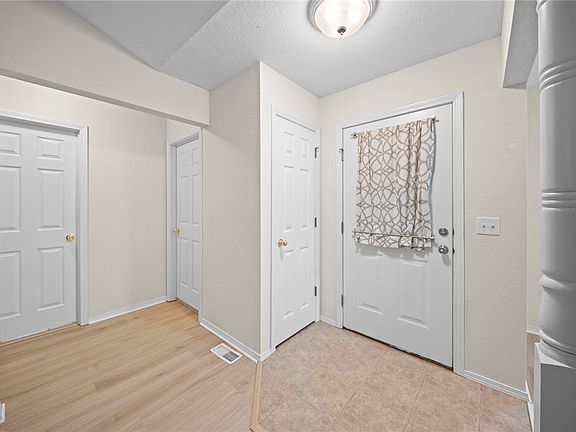 5th image of 4 Winters Ln