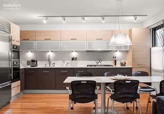 5th image of 301 E 63rd St #8KL