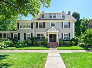 265 Woodland Ave, Winnetka, IL 60093