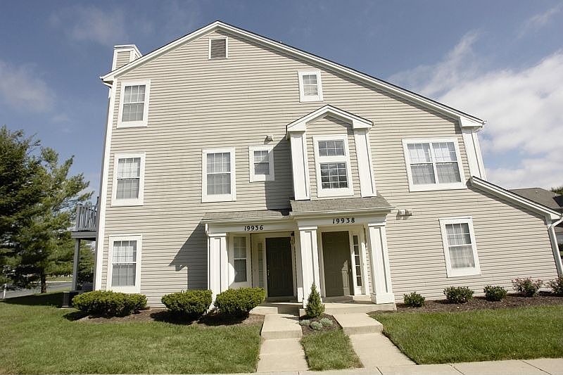 2-Level Condo