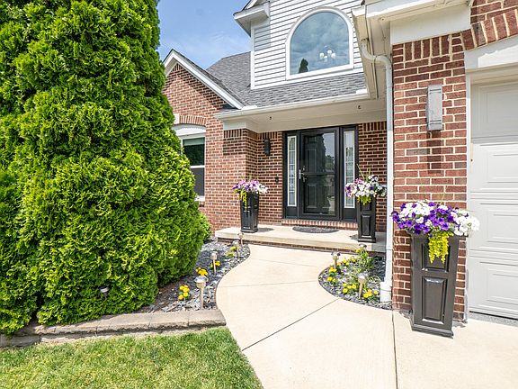 4th image of 4693 Blossom Hill Trl