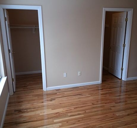 3rd image of 174 Brookdale Ave