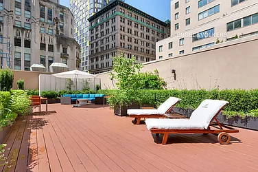 Sold by Engel & Völkers New York City