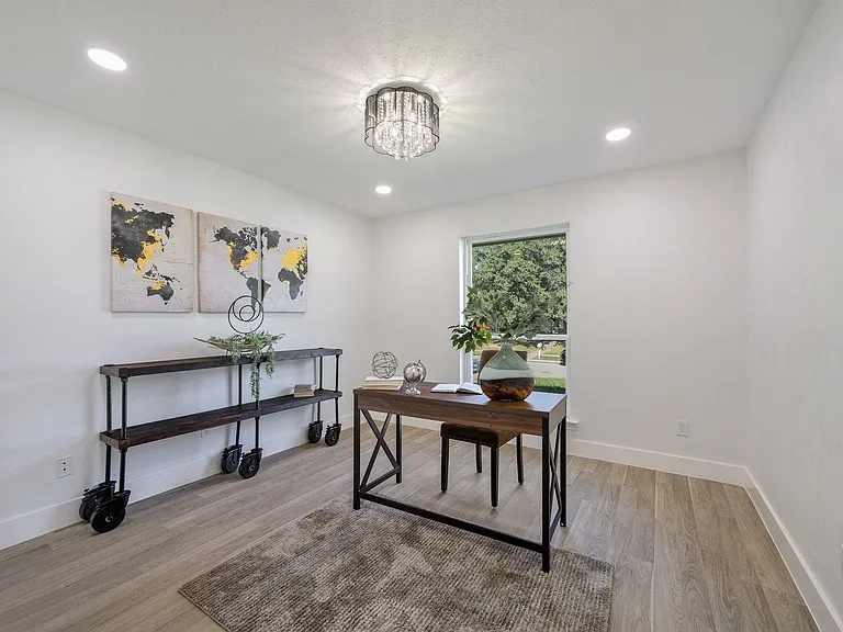 2400 Bengal Ln — Photo 15