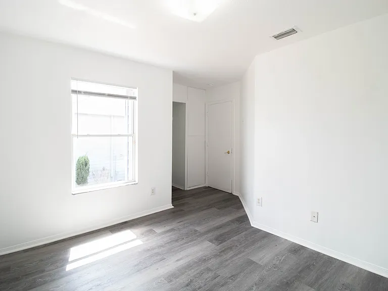 235 Mango Dr #A — Photo 12