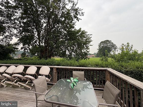 4th image of 2867 Sebring Rd