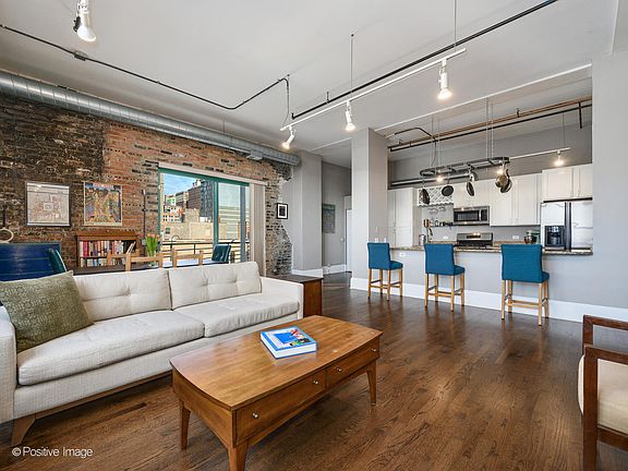 4th image of 1020 S Wabash Ave APT 6A