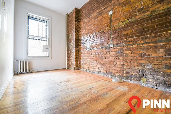 Rented by Pinn Realty | media 6