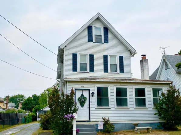 315 Delaware Ave, Delanco, NJ 08075