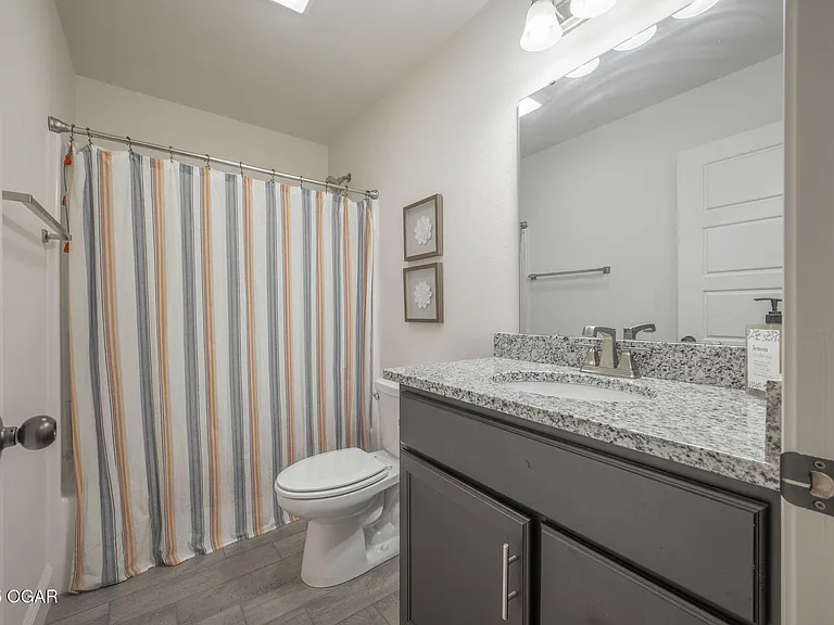 2110 Greystone Sq — Photo 12